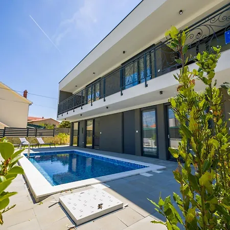 Villa Crnikovac